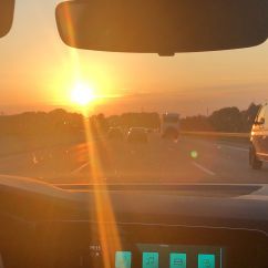 Unterwegs auf der A8 im Sonnenuntergang.jpg